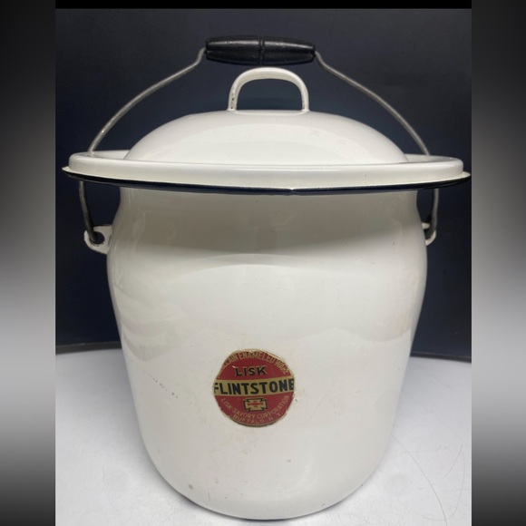 Lisk Flintstone Porcelain Enamelware Chamber Pot Bucket